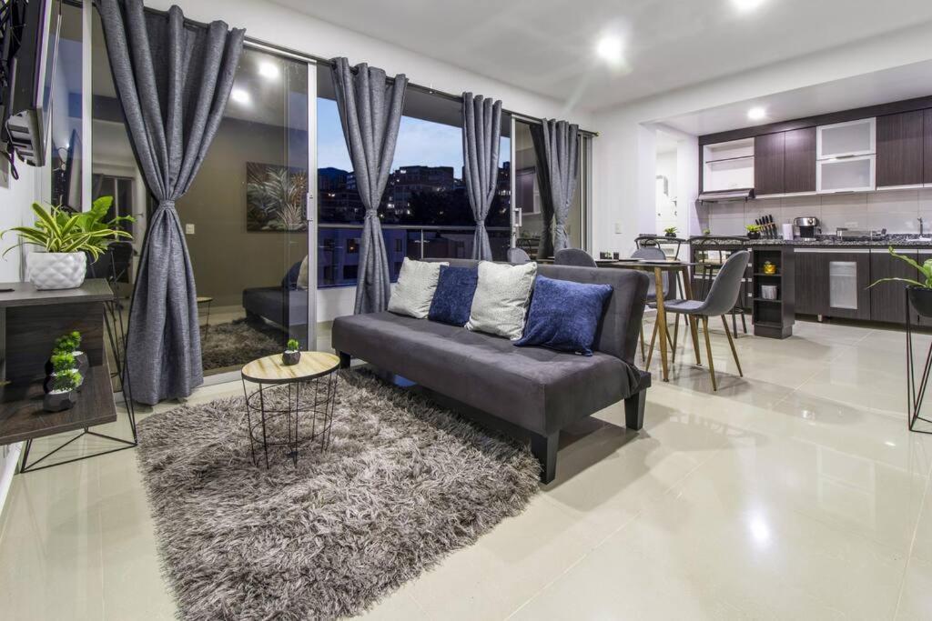 Amplio Apartamento En Calasanz - Estadio Medellín Eksteriør billede