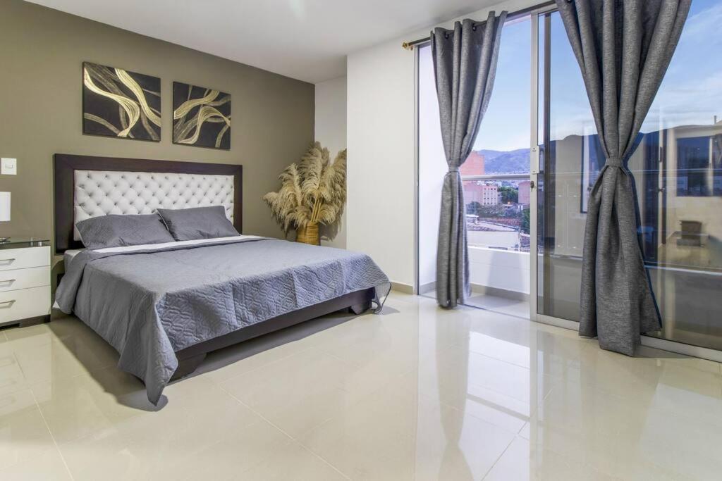 Amplio Apartamento En Calasanz - Estadio Medellín Eksteriør billede