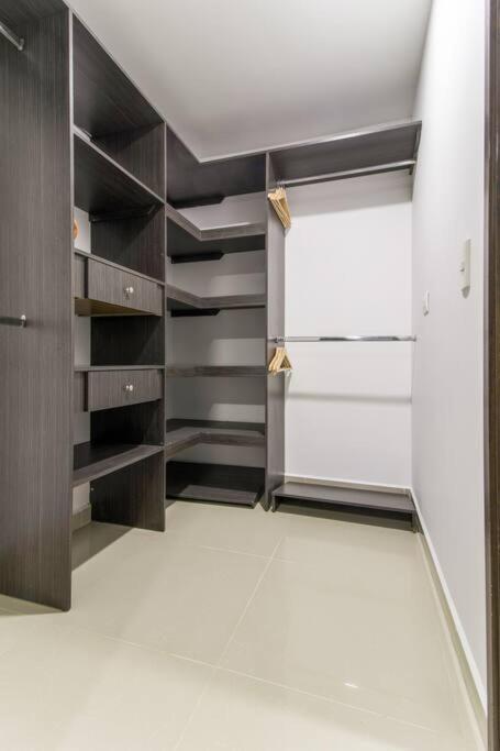 Amplio Apartamento En Calasanz - Estadio Medellín Eksteriør billede